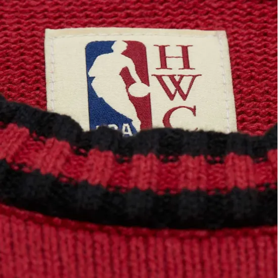 Chicago Bulls Mitchell & Ness Throw It Back Vintage Sweater Chicago Bulls Mitchell & Ness Throw It Back Vintage Sweater