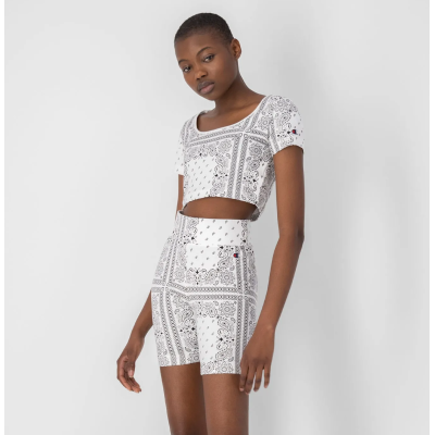 Champion All-Over Bandana Print Biker Short Άσπρο Champion All-Over Bandana Print Biker Short Άσπρο